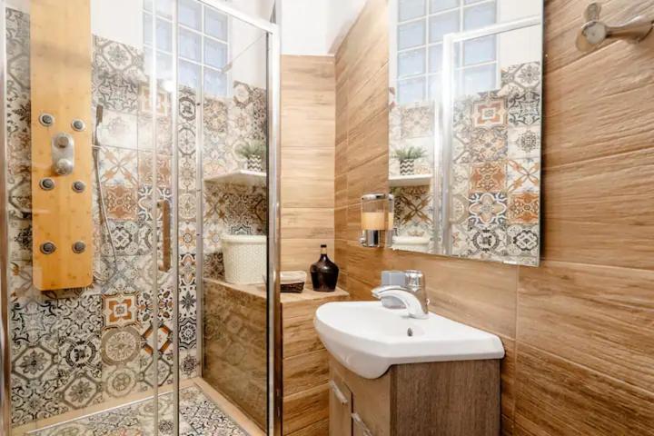 Brand New Modern Lux Apartment Close To Historical Center! Atina Dış mekan fotoğraf